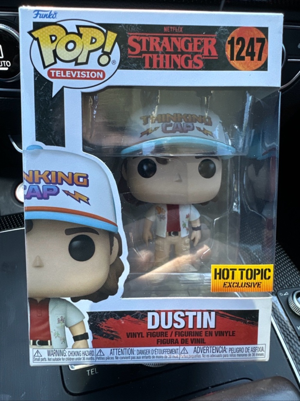 Funko Pop! Television Stranger Things Dustin #1247 - White/Blue Cap